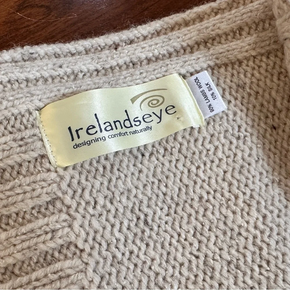 Irelandseye Wool Silk Knit Scarf – Cream w/ Embroidered Motif